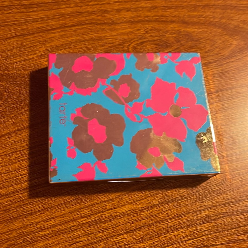 Tarte Happy Girls Shine Brighter Limited Edition Eye and Cheek DoubleDutyPalette